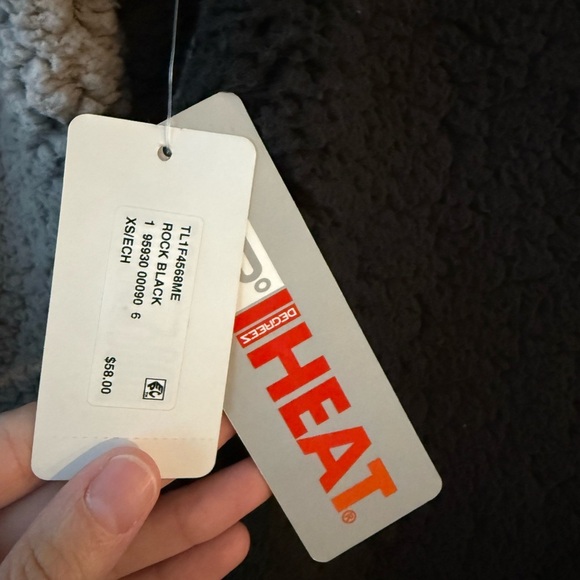 32 Degrees Gray and Black Sherpa Pullover - Picture 5 of 5